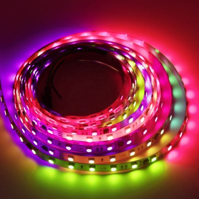 شريط إضاءة LED رقمي RGBIC 5050 SMD قابل للعنونة 60 مصباح / متر 24 فولت
