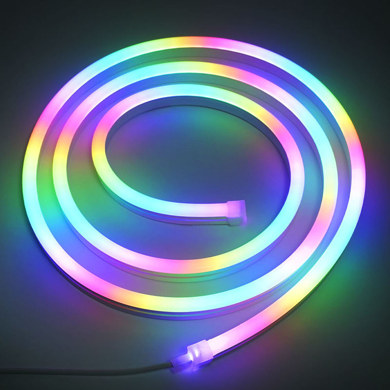 أضواء شريط LED ذكية قابلة للتغيير IP67 مقاومة للماء للنيون المرن في الهواء الطلق